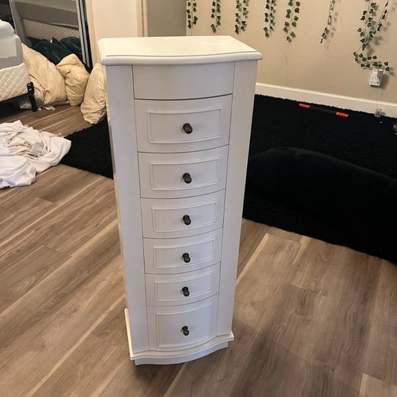 Jewelry box - Picture 1 of 6